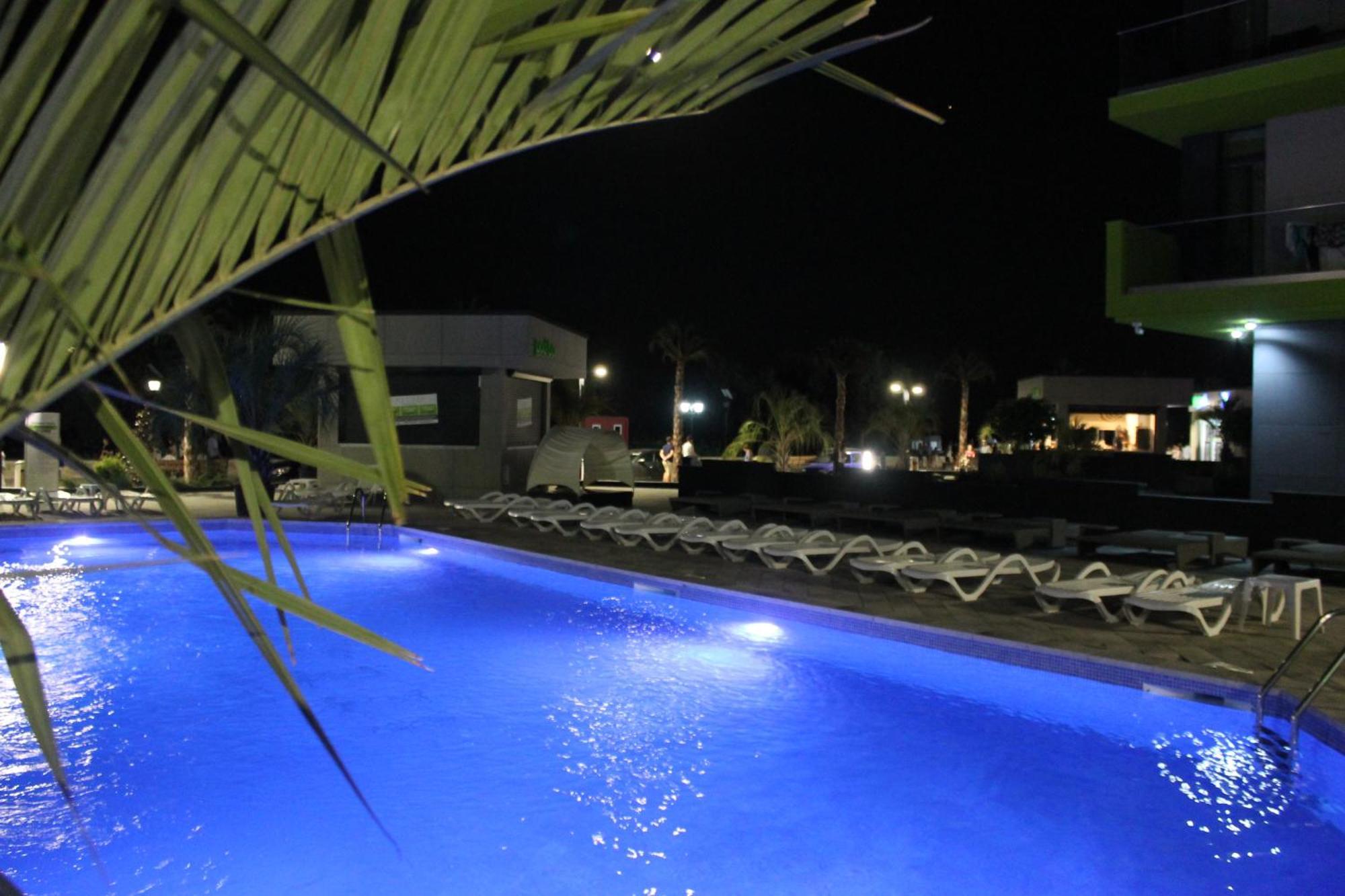 On Beach-Mamaia Residence Navodari Exterior photo